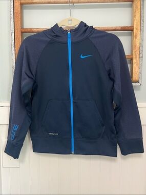Boys Nike Elite hoodie size medium navy blue full zip